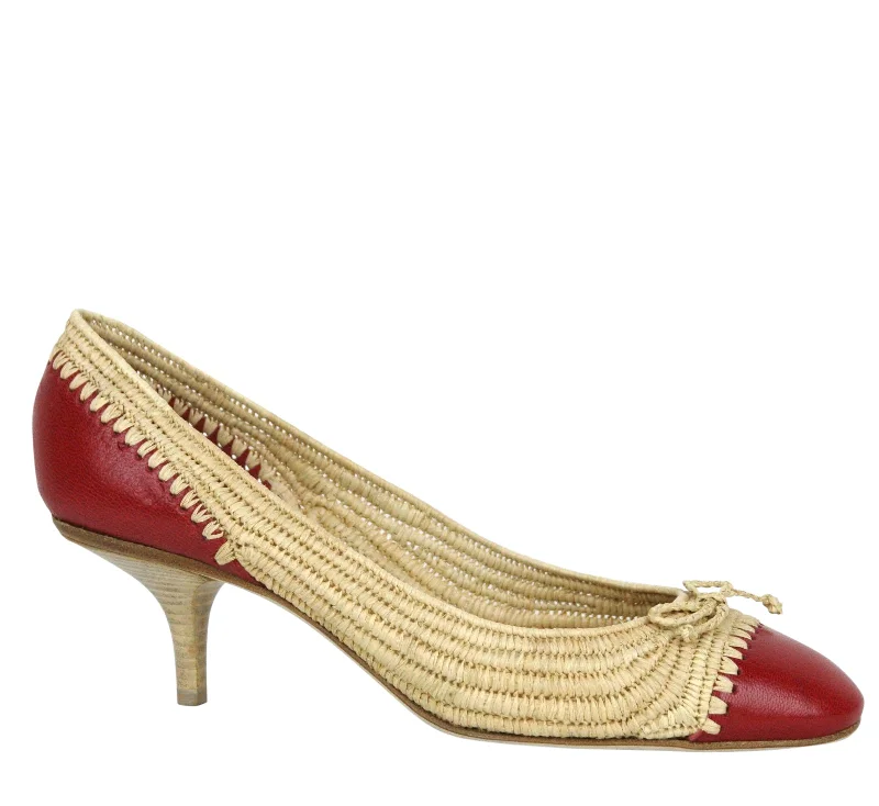 Weekend Savings Spectacle Bottega Veneta Women's Bow  Straw Leather Ballet Flat (39.5 EU / 9.5 US)