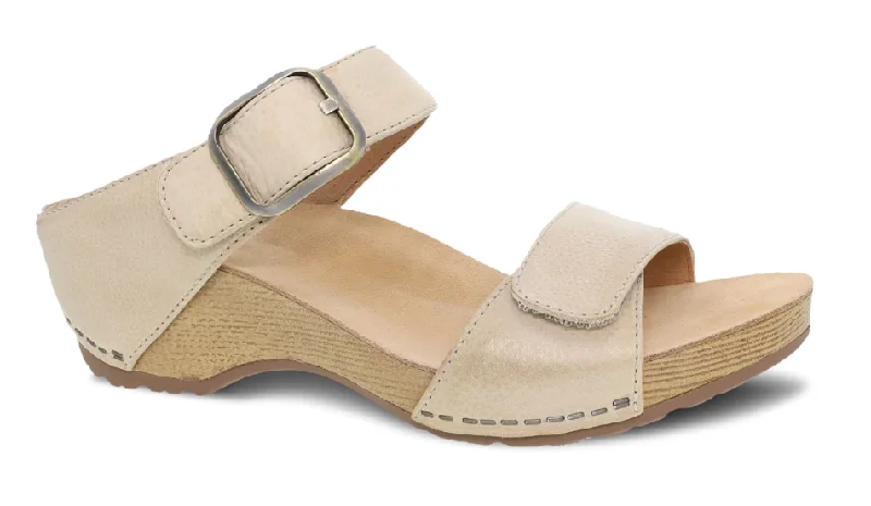 Price Slash Women's Dansko Tanya 1711441600 Color:  Linen Milled Burnished